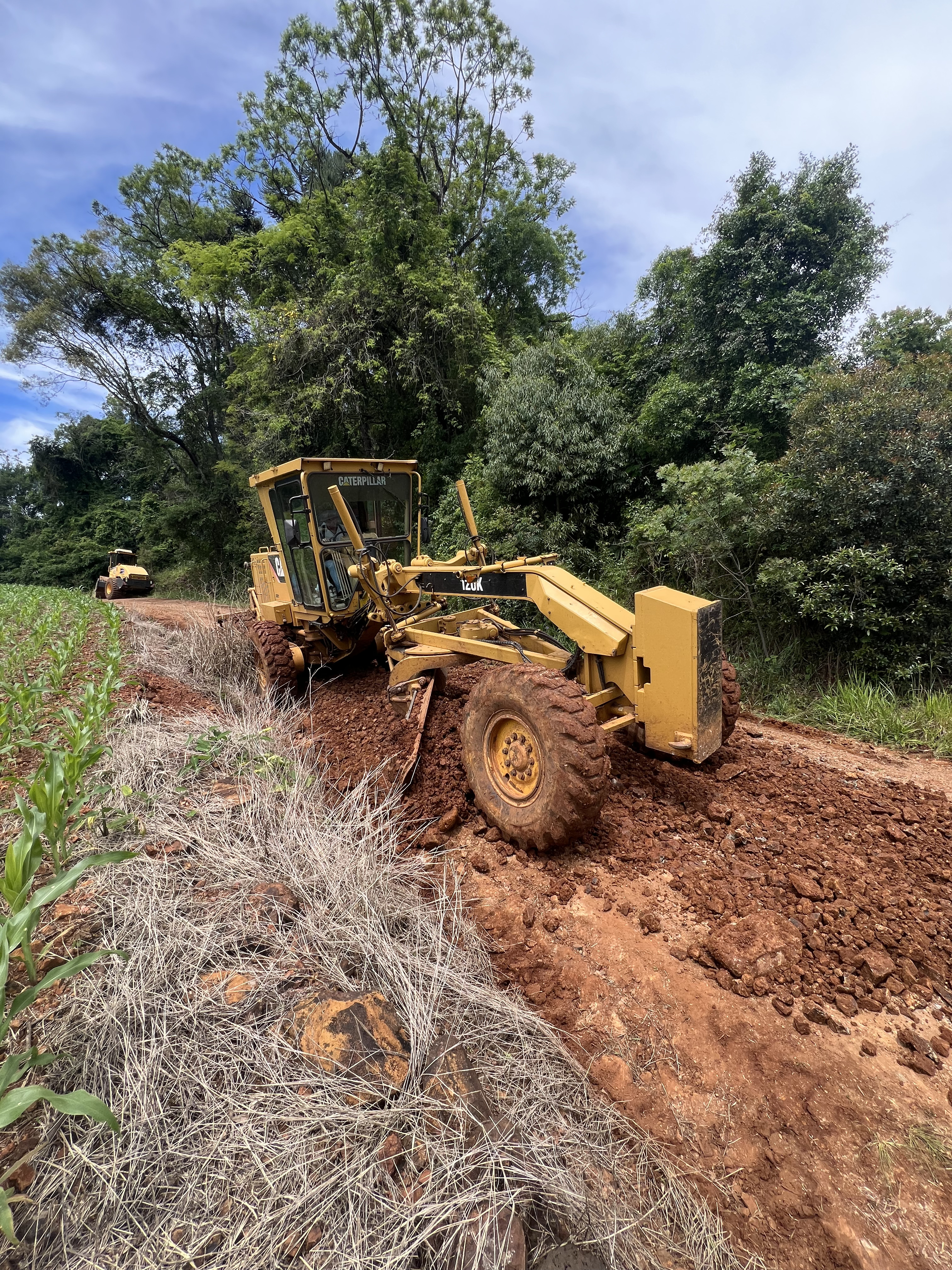 Prefeitura inicia trabalhos de manutenção das estradas na Linha Bondan