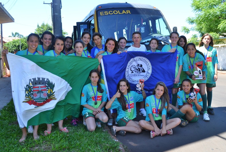 BOM DE BOLA -  2013